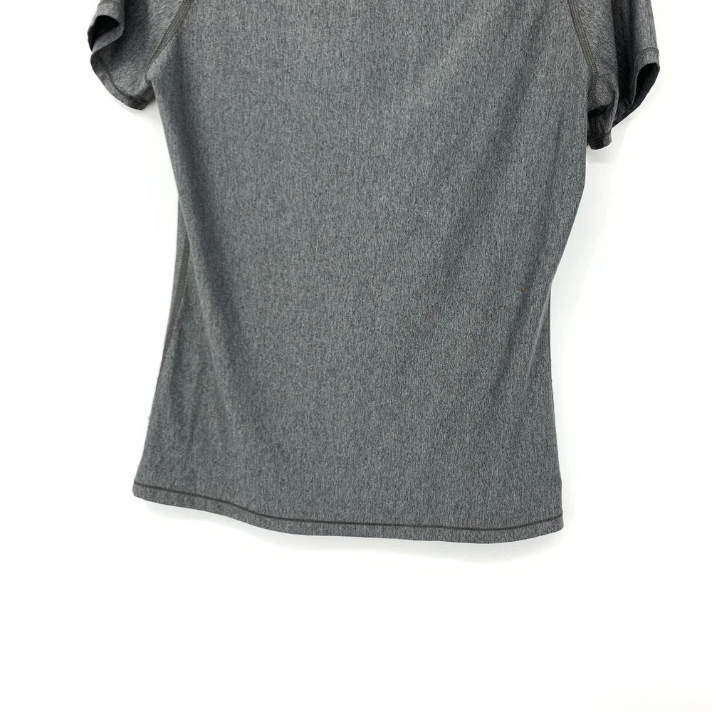 Under Armour‎ Women Medium Shirt Top Short Sleeve Heat Gear Fitted Gray Athletic